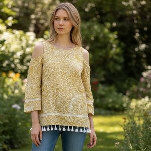 Chico's Sunny Mosaic cold shoulder top Size 0 (Small)